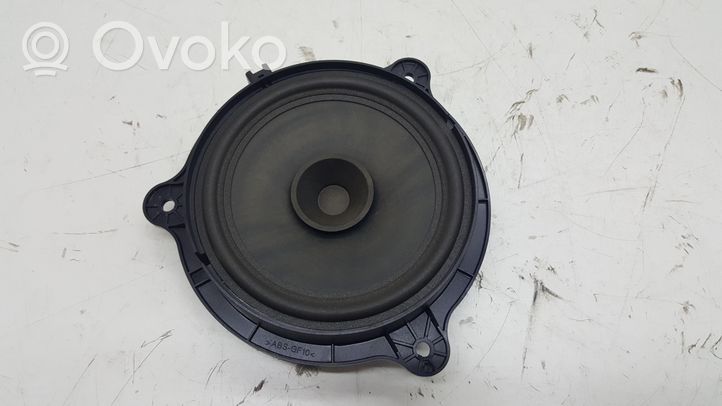 Nissan Qashqai Enceinte de porte arrière 606500485