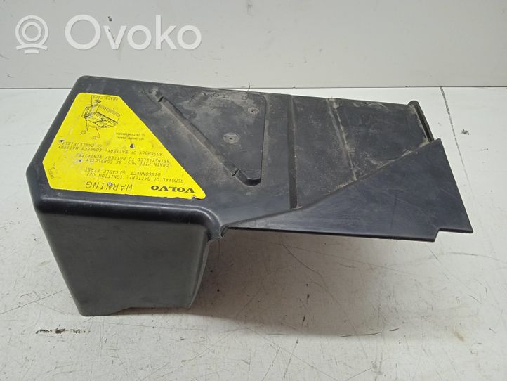 Volvo S60 Coperchio/tappo della scatola vassoio della batteria 8622335