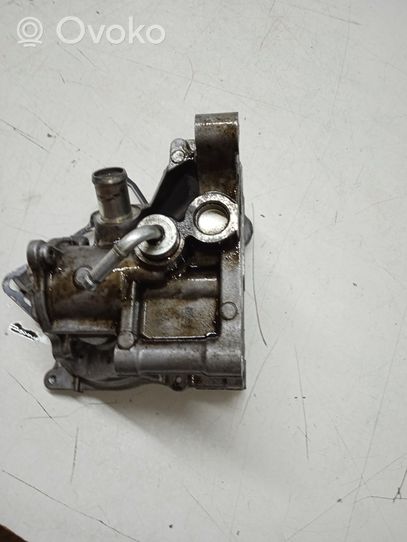 Mazda CX-5 Boîtier de thermostat SH01151H0