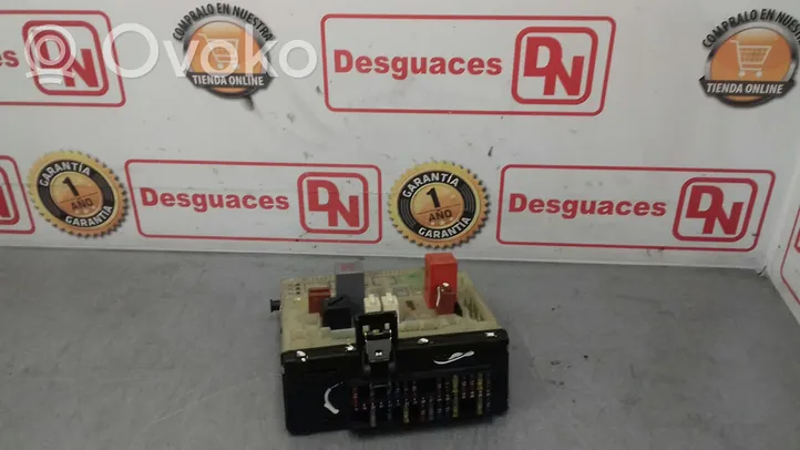 Ford Escort Module de fusibles PA610GF20GB