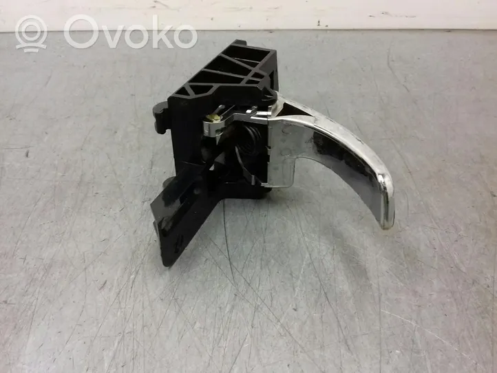 Nissan Qashqai Galinė atidarymo rankenėlė vidinė 798955