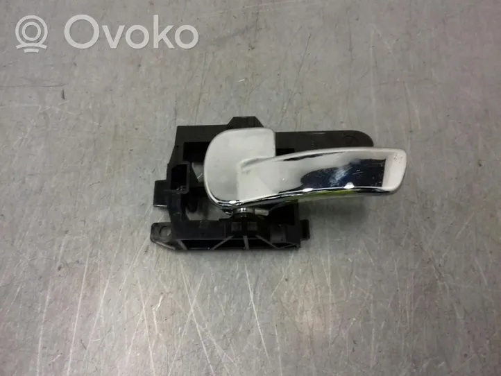 Nissan Qashqai Galinė atidarymo rankenėlė vidinė 798955