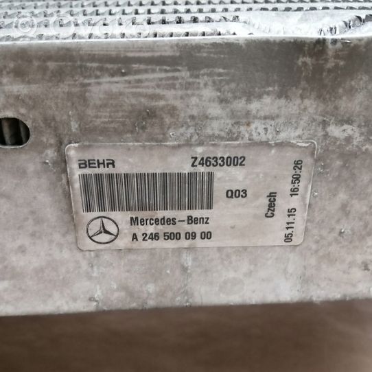 Mercedes-Benz CLA C117 X117 W117 Starpdzesētāja radiators A2465000900