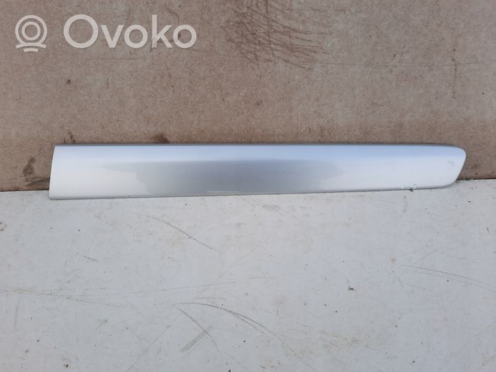 Volkswagen Polo IV 9N3 Rivestimento modanatura parafango posteriore 6Q3853535A