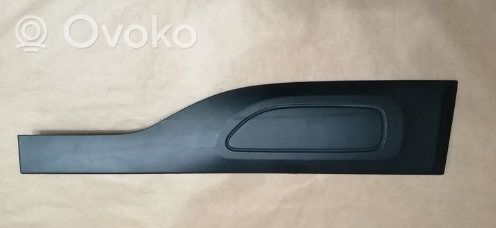 Citroen C4 Cactus Moulure de porte arrière 9823415877