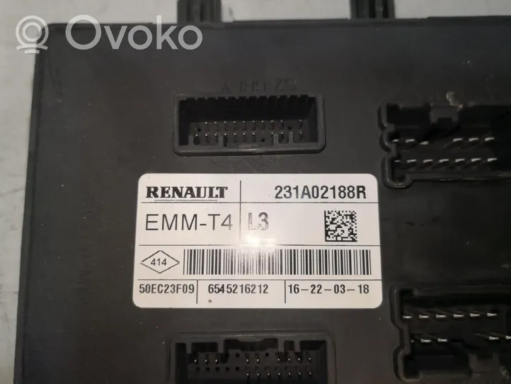 Renault Clio III Calculateur moteur ECU 231A02188R