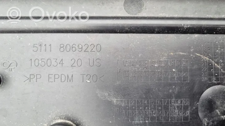 BMW X5 G05 Ramka przedniej tablicy rejestracyjnej 