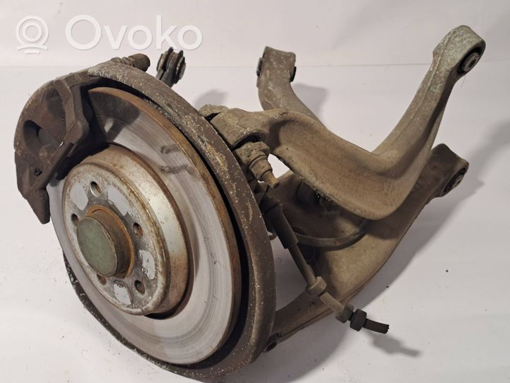 Audi A4 S4 B8 8K Fuso a snodo con mozzo ruota posteriore 