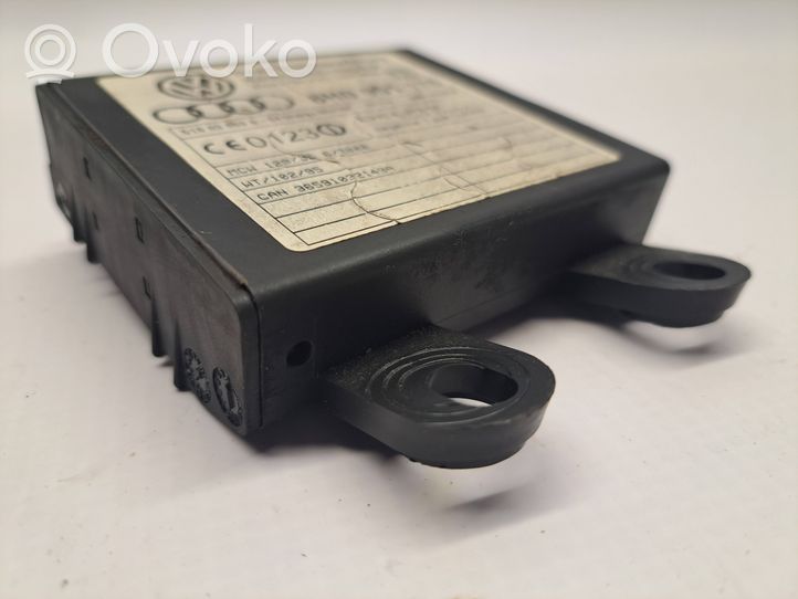 Audi A4 S4 B7 8E 8H Alarm control unit/module 8H0951178