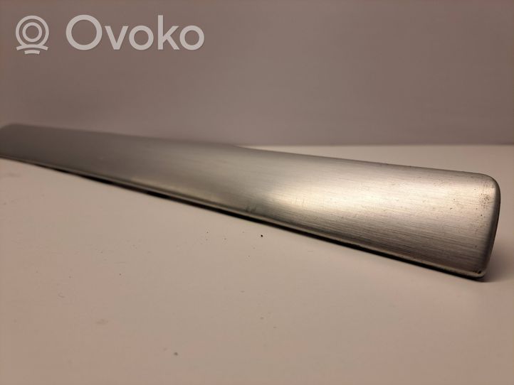 Audi A4 S4 B7 8E 8H Rivestimento del vano portaoggetti del cruscotto 8H2853189