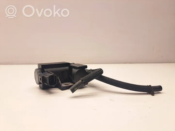 Toyota Corolla Verso AR10 Vacuum valve 258190R011