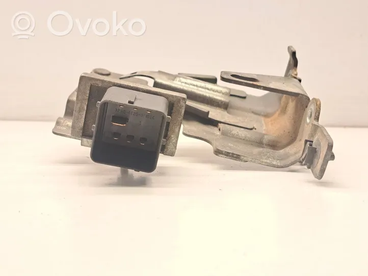 Nissan Qashqai Hehkutulpan esikuumennuksen rele 9640469680A