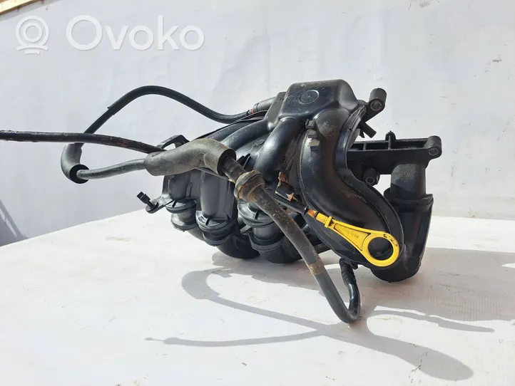 Volvo V50 Kolektorius įsiurbimo 2S6G9424D