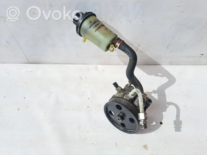 Volvo V50 Ohjaustehostimen pumppu 30714048
