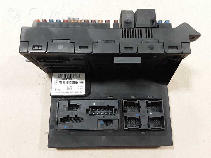 Mercedes-Benz E W211 Module de fusibles 2115453101