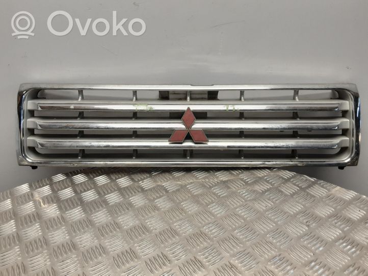 Mitsubishi Pajero Etusäleikkö MB645720