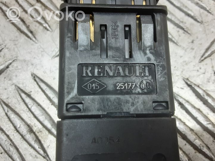 Renault Scenic RX Hazard light switch 25177