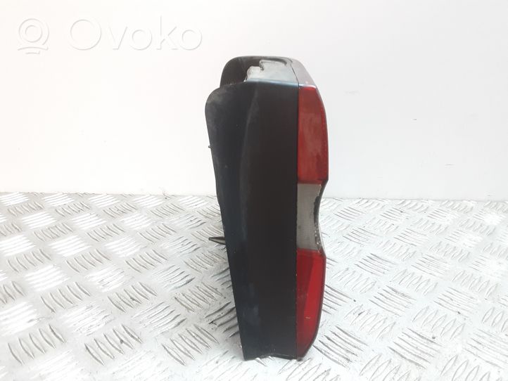 Volvo S70  V70  V70 XC Luci posteriori 9151482