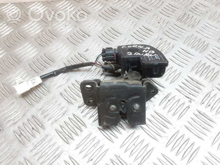 Toyota Corolla E120 E130 Zamek klapy tylnej / bagażnika 1015283000