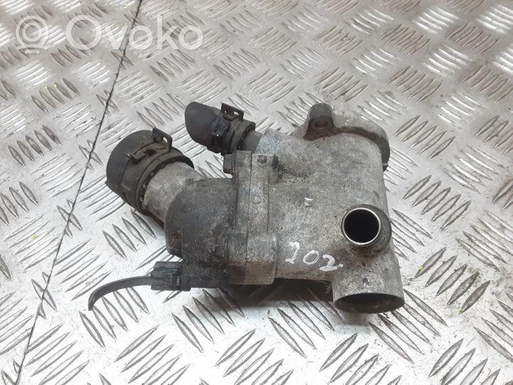 Lexus IS 220D-250-350 Termostat / Obudowa termostatu 