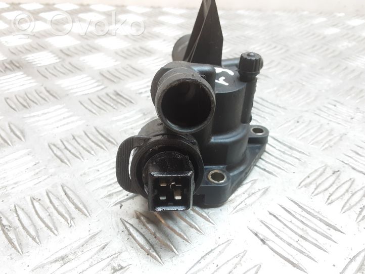 Renault Clio II Thermostat / Thermostatgehäuse U2484