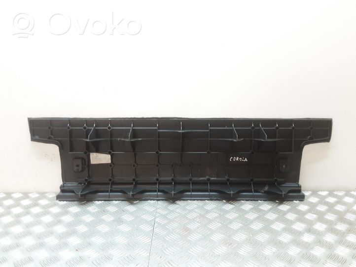 Toyota Corolla E120 E130 Garniture panneau latérale du coffre 5840102020