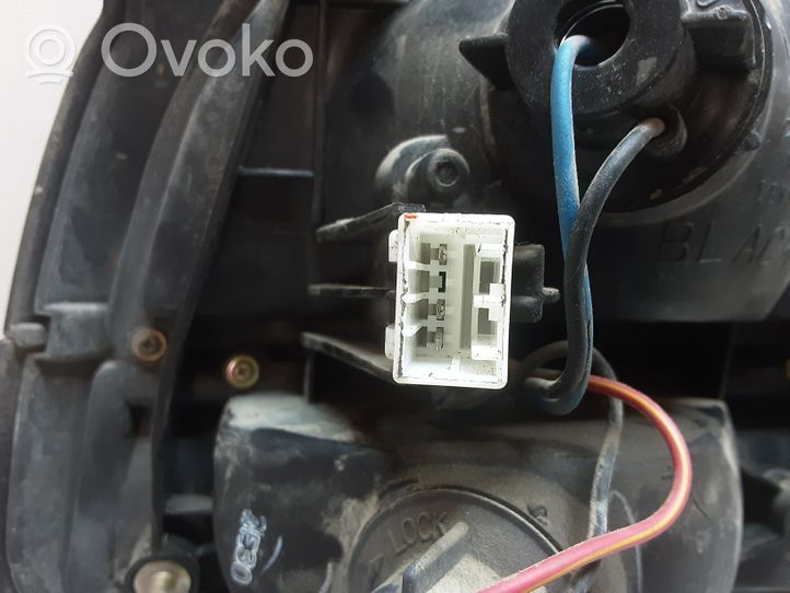 Mazda 626 Lampy tylnej klapy bagażnika 