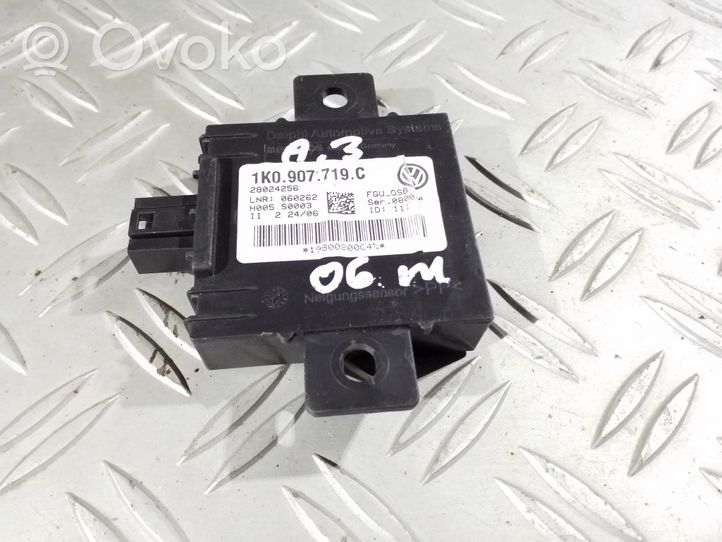 Audi A3 S3 8P Signalizācijas vadības bloks 1K0907719C