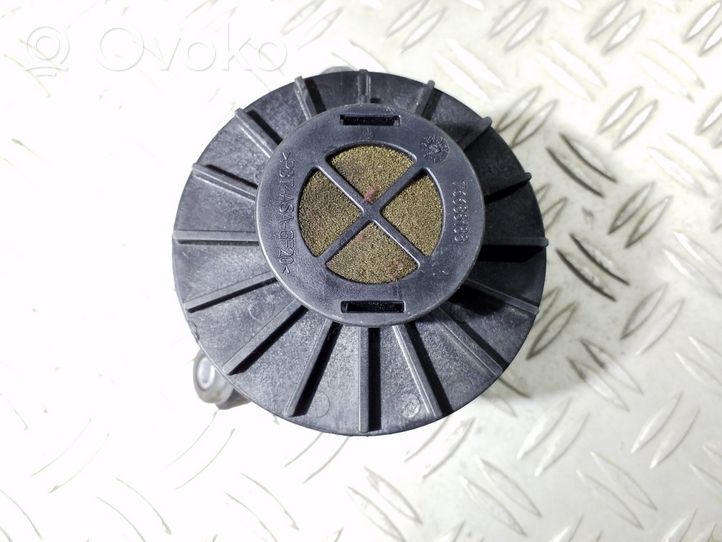 Volkswagen Jetta V Intake resonator 1K0145700A