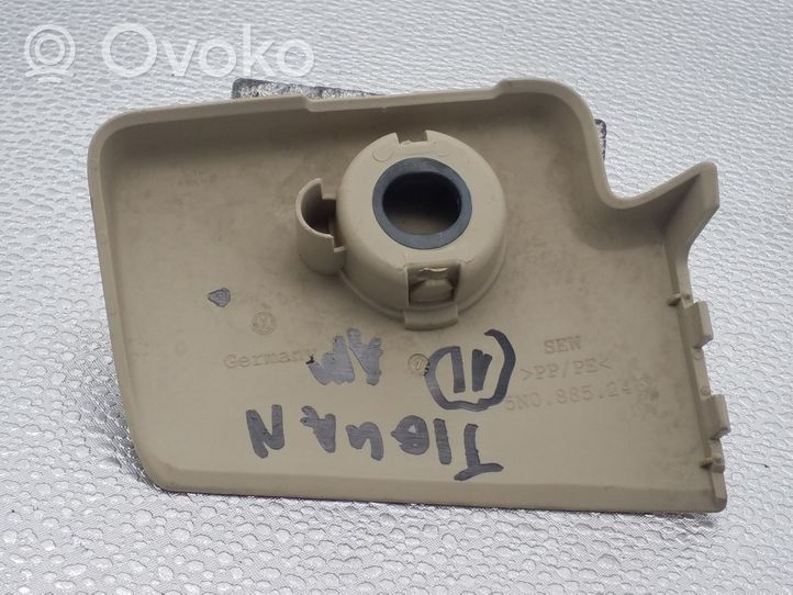 Volkswagen Tiguan Altro elemento di rivestimento sottoporta/montante 5N0885246