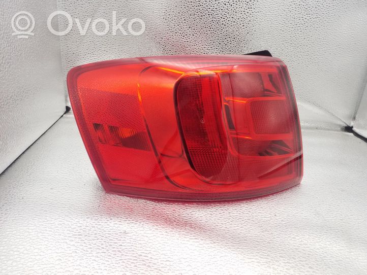 Volkswagen Jetta VI Lampa tylna 5C6945095