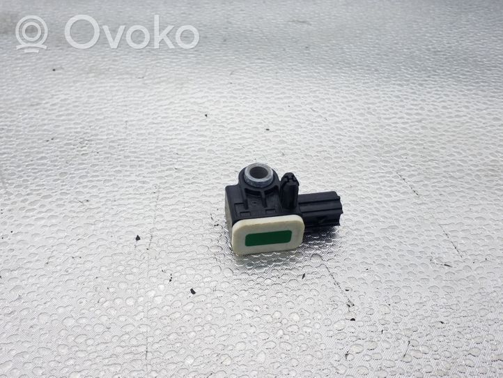 Volvo S60 Датчик удара надувных подушек 8V4T14B006AA