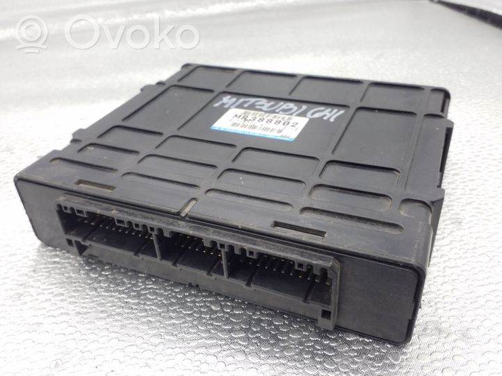 Mitsubishi Carisma Komputer / Sterownik ECU silnika MR388802