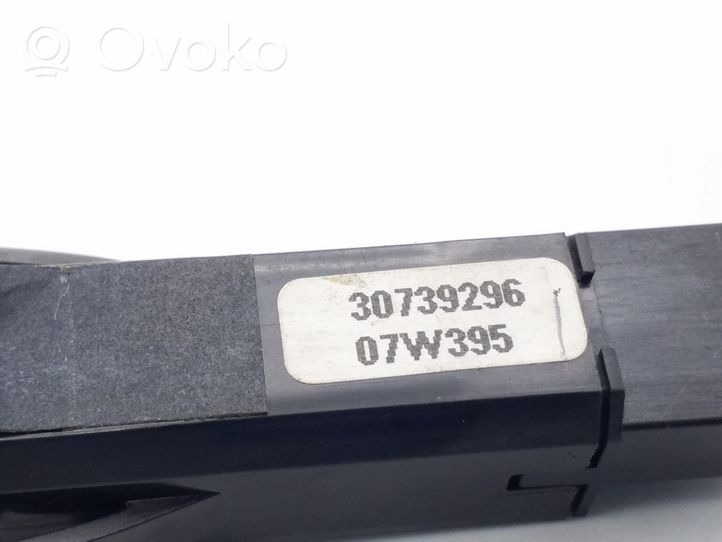 Volvo C30 Interrupteur feux de détresse 30739296