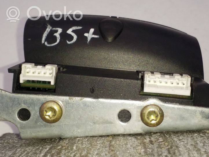 Volkswagen PASSAT B5.5 Interruttore di controllo dell’audio 1J0419091D