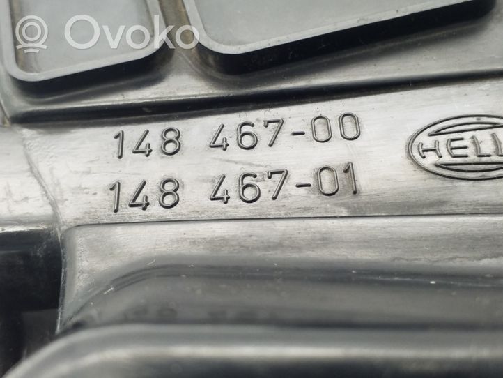 Audi A6 S6 C5 4B Деталь передней фары 14846700