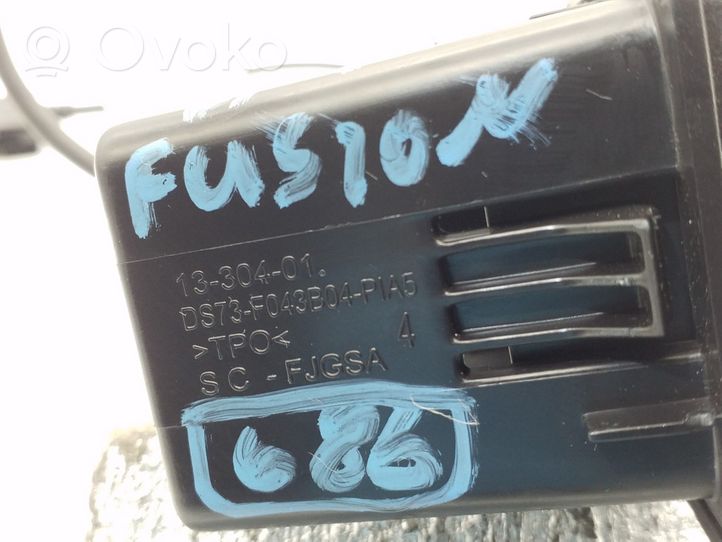 Ford Fusion II Connecteur/prise USB DS73F043B04