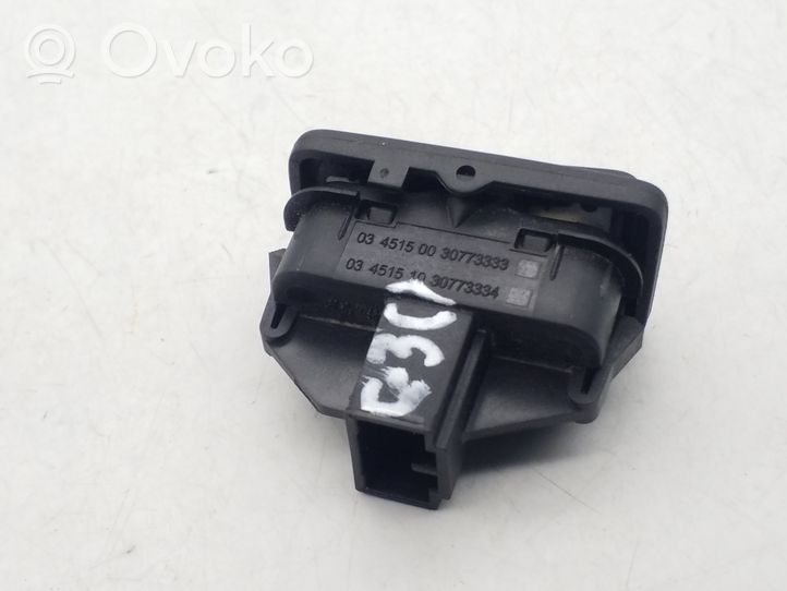 Volvo C30 Keskuslukituksen kytkin 30773333