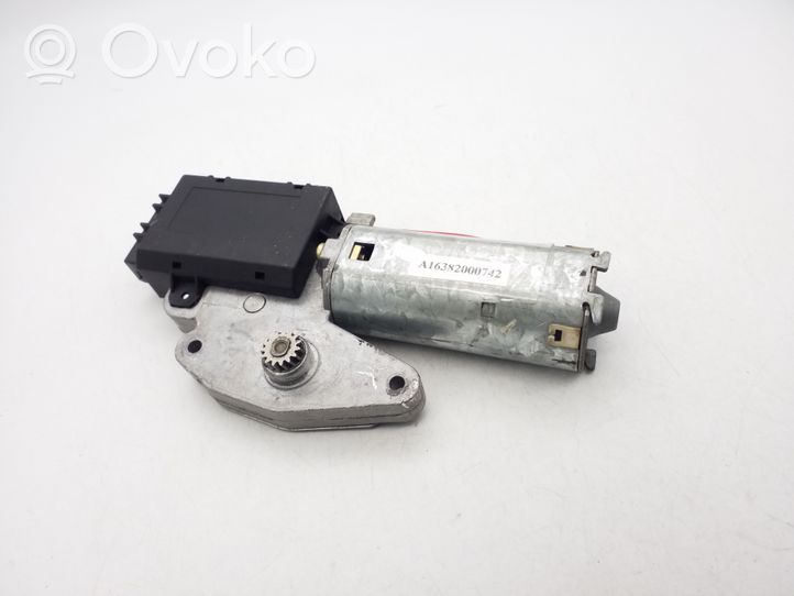 Mercedes-Benz ML W163 Sunroof motor/actuator A1638200742