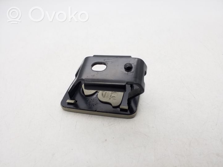 Audi A4 S4 B8 8K Supporto di fissaggio della rete portaoggetti 8K9861735