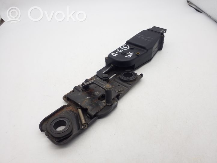 Audi A6 S6 C6 4F Takaluukun/tavaratilan luukun nostomoottori 4F9827383A