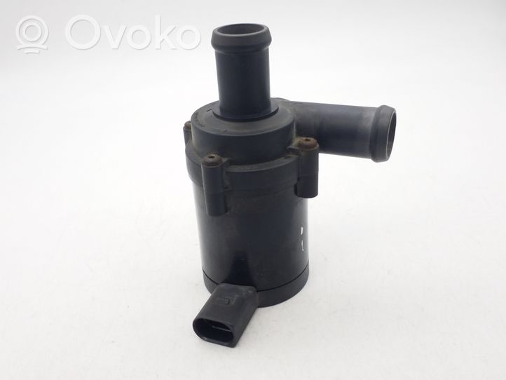 Volkswagen Touareg I Pompe à eau de liquide de refroidissement 7L0965561A