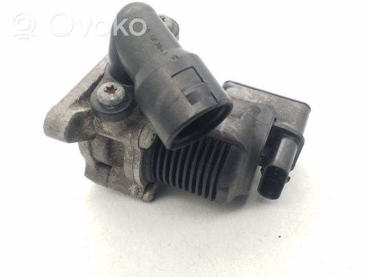 Volkswagen Jetta VI EGR valve 06K131097H