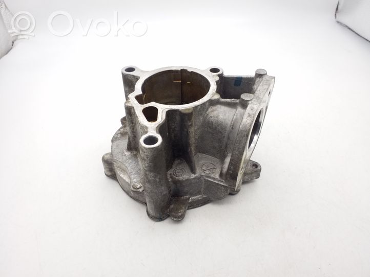 Volkswagen Jetta VI Pompe d'injection de carburant à haute pression 06K145100J