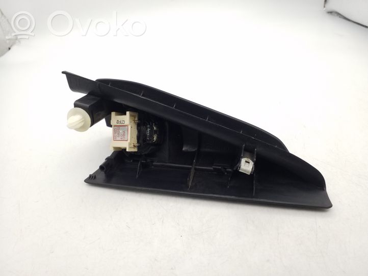 Toyota Prius (XW20) Front door speaker 8616068010