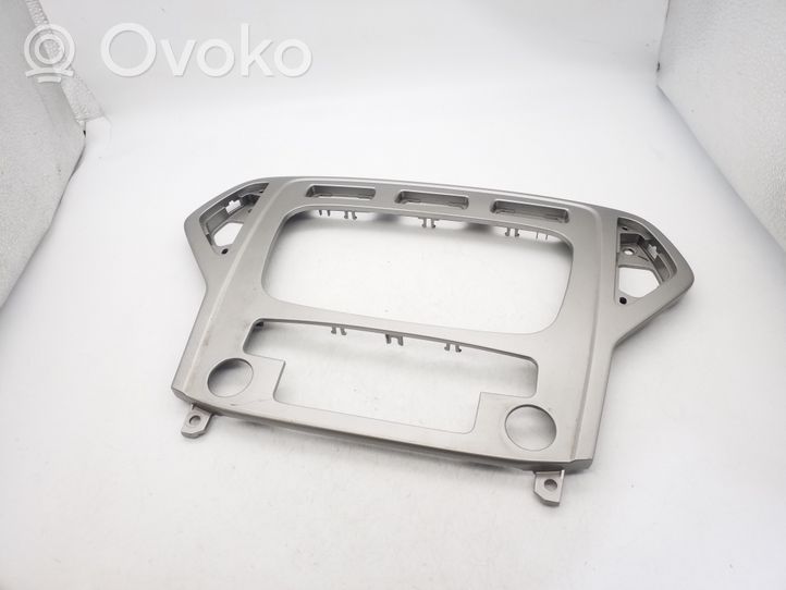 Ford Mondeo MK IV Console centrale, commande chauffage/clim 7S7118522