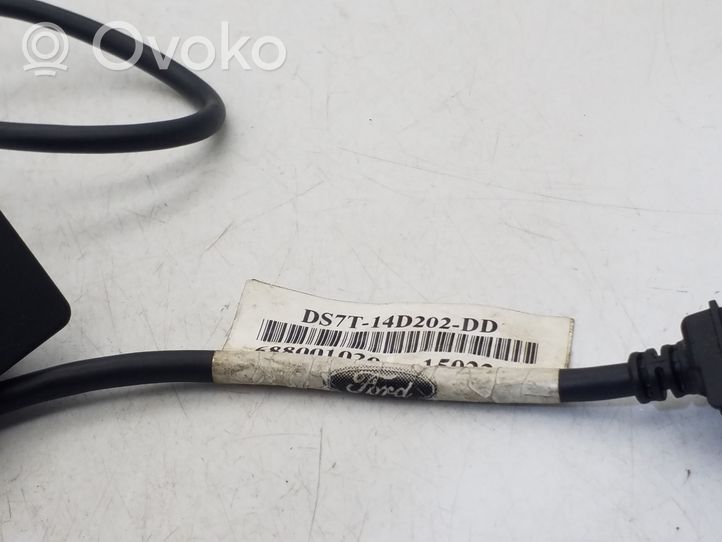 Ford Fusion II Gniazdo / Złącze USB DS7T14D202DD