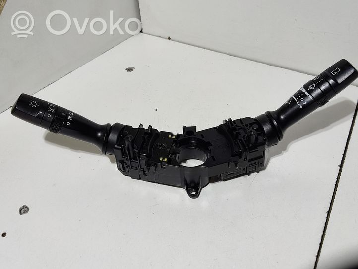 Hyundai ix35 Leva/interruttore dell’indicatore di direzione e tergicristallo 934202K560