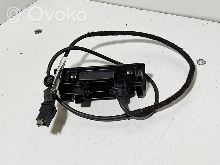 Ford Fusion II Connecteur/prise USB DS7T14D202DC