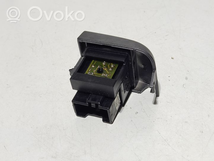 Volkswagen Phaeton Seat heating switch 3D0963563B